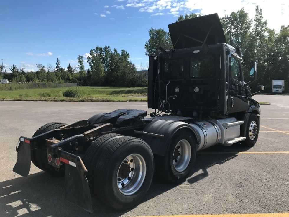 Day Cab Tractor-Heavy Duty Tractors-Freightliner-2019-T12664ST-Ste-Foy-PQ-238,609\n\t\tkm-$ 74,000 - Image 7