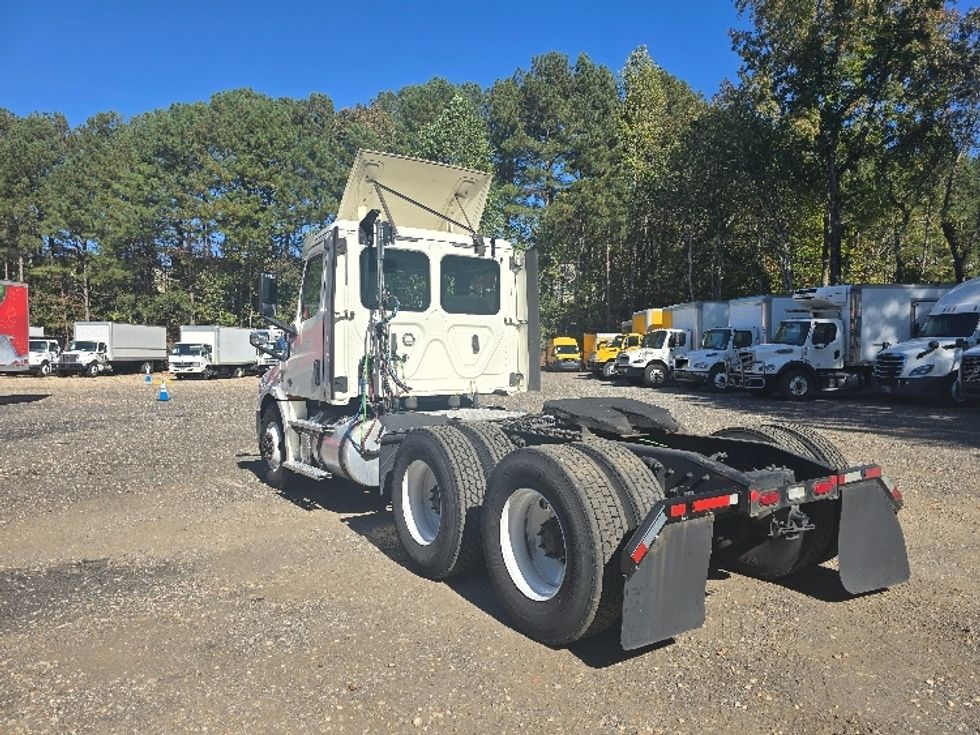 Day Cab Tractor-Heavy Duty Tractors-Freightliner-2019-T12664ST-Suwanee-GA-470,847\n\t\tmiles-$ 41,250 - Image 5