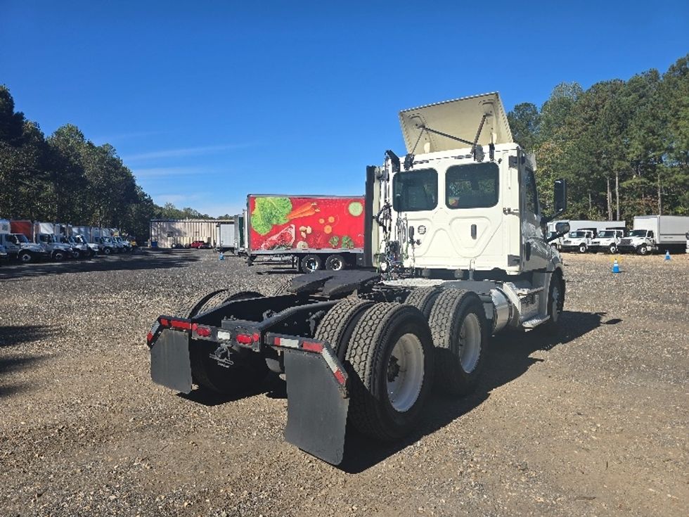 Day Cab Tractor-Heavy Duty Tractors-Freightliner-2019-T12664ST-Suwanee-GA-470,847\n\t\tmiles-$ 41,250 - Image 7