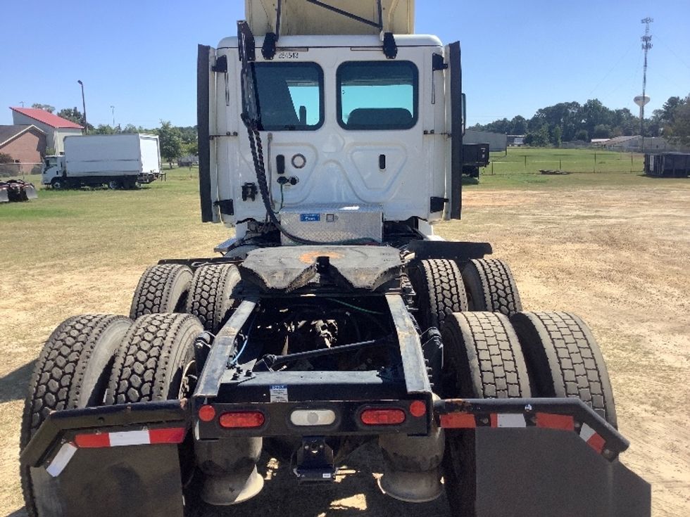 Day Cab Tractor-Heavy Duty Tractors-Freightliner-2019-T12664ST-Tifton-GA-365,972\n\t\tmiles-$ 50,000 - Image 6
