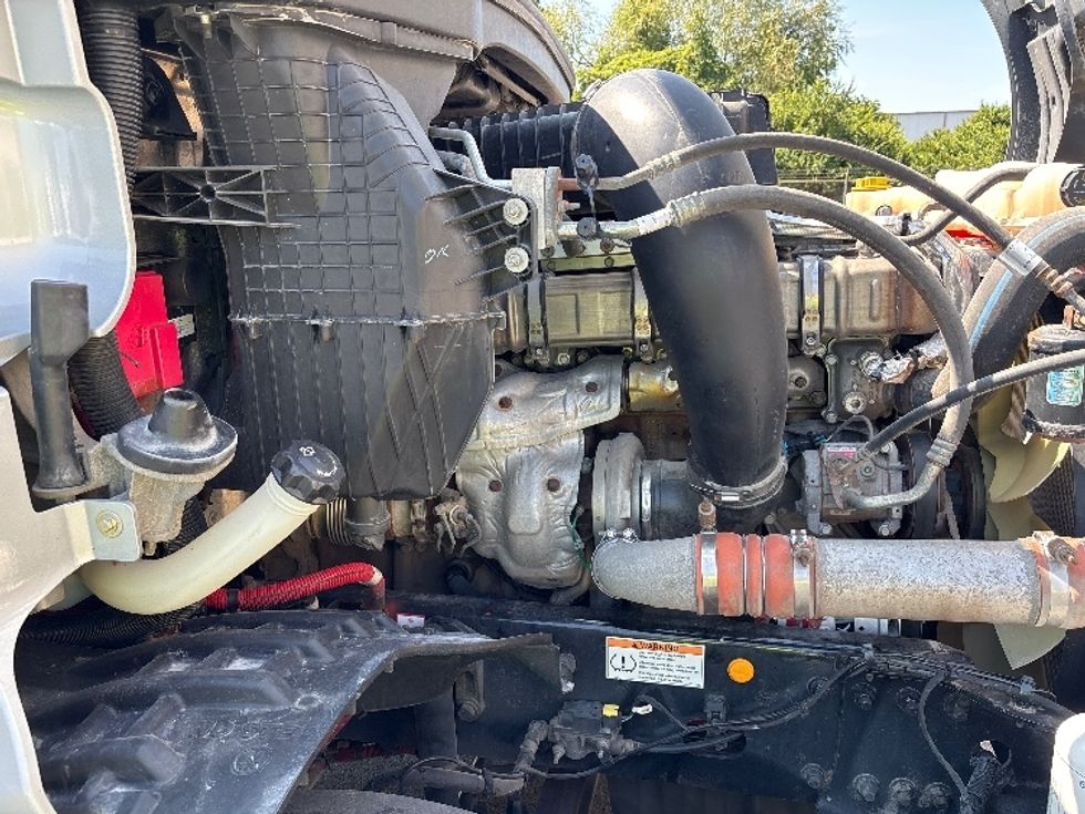 Day Cab Tractor-Heavy Duty Tractors-Freightliner-2019-T12664ST-Toledo-OH-314,999\n\t\tmiles-$ 47,000 - Image 15