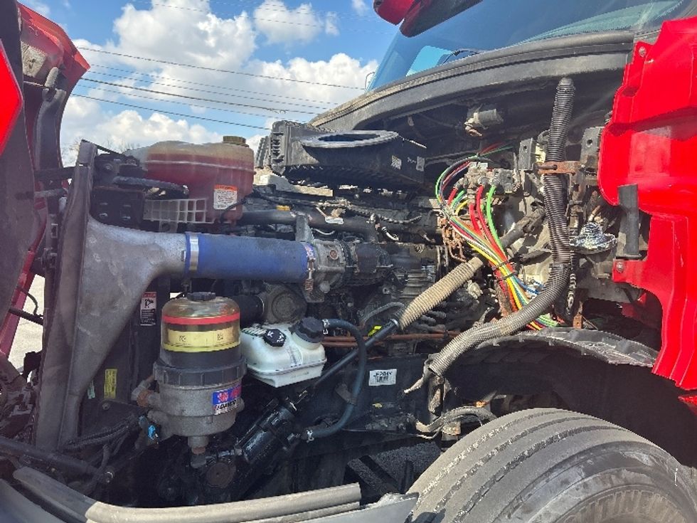 Day Cab Tractor-Heavy Duty Tractors-Freightliner-2019-T12664ST-Toledo-OH-366,406\n\t\tmiles-$ 49,000 - Image 16