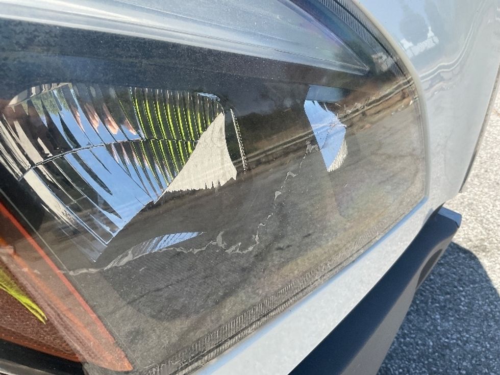 Day Cab Tractor-Heavy Duty Tractors-Freightliner-2019-T12664ST-Torrance-CA-217,530\n\t\tmiles-$ 74,750 - Image 19