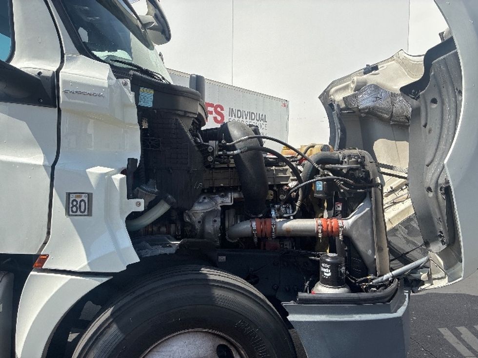 Day Cab Tractor-Heavy Duty Tractors-Freightliner-2019-T12664ST-Torrance-CA-314,597\n\t\tmiles-$ 49,250 - Image 13