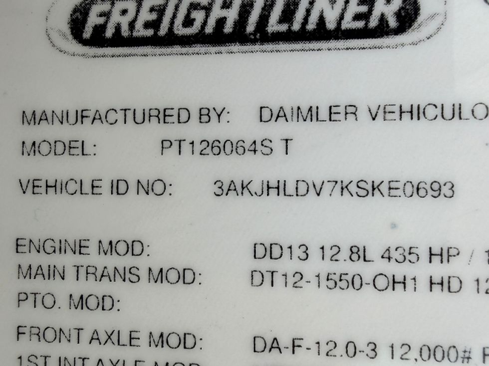 Day Cab Tractor-Heavy Duty Tractors-Freightliner-2019-T12664ST-Wabash-IN-357,518\n\t\tmiles-$ 44,500 - Image 18