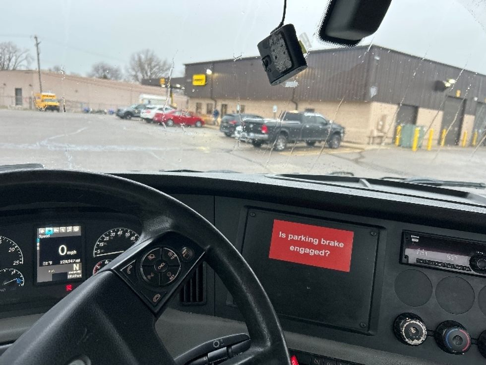 Day Cab Tractor-Heavy Duty Tractors-Freightliner-2019-T12664ST-Warren-MI-227,574\n\t\tmiles-$ 50,250 - Image 11