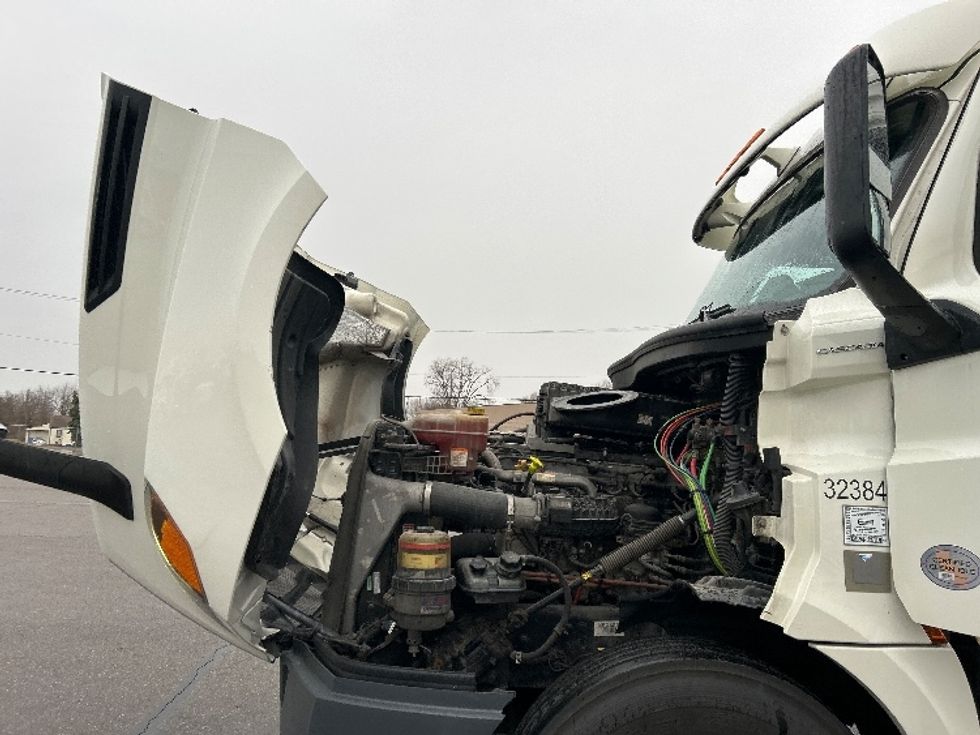 Day Cab Tractor-Heavy Duty Tractors-Freightliner-2019-T12664ST-Warren-MI-227,574\n\t\tmiles-$ 50,250 - Image 16