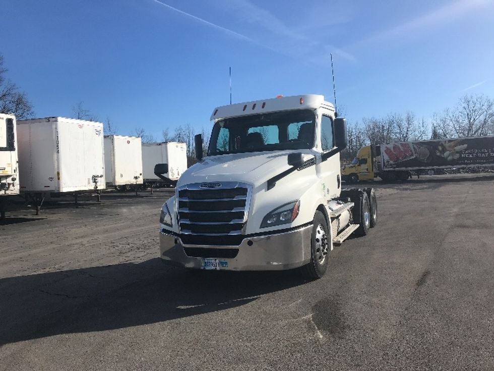 Day Cab Tractor-Heavy Duty Tractors-Freightliner-2019-T12664ST-Watertown-NY-362,489\n\t\tmiles-$ 46,250 - Image 3