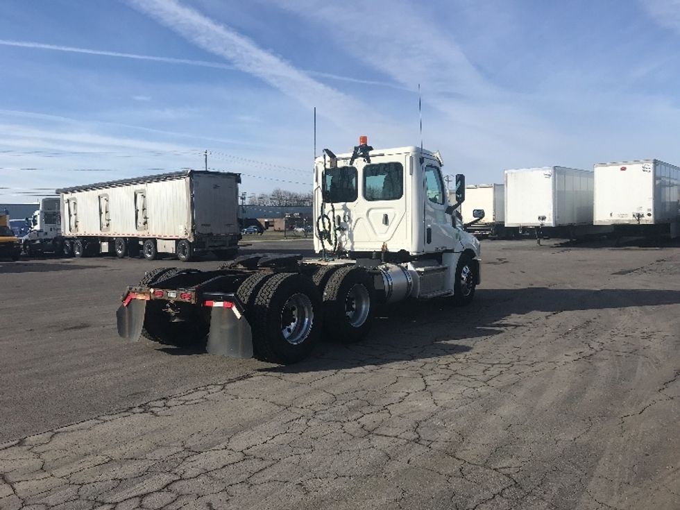 Day Cab Tractor-Heavy Duty Tractors-Freightliner-2019-T12664ST-Watertown-NY-362,489\n\t\tmiles-$ 46,250 - Image 7