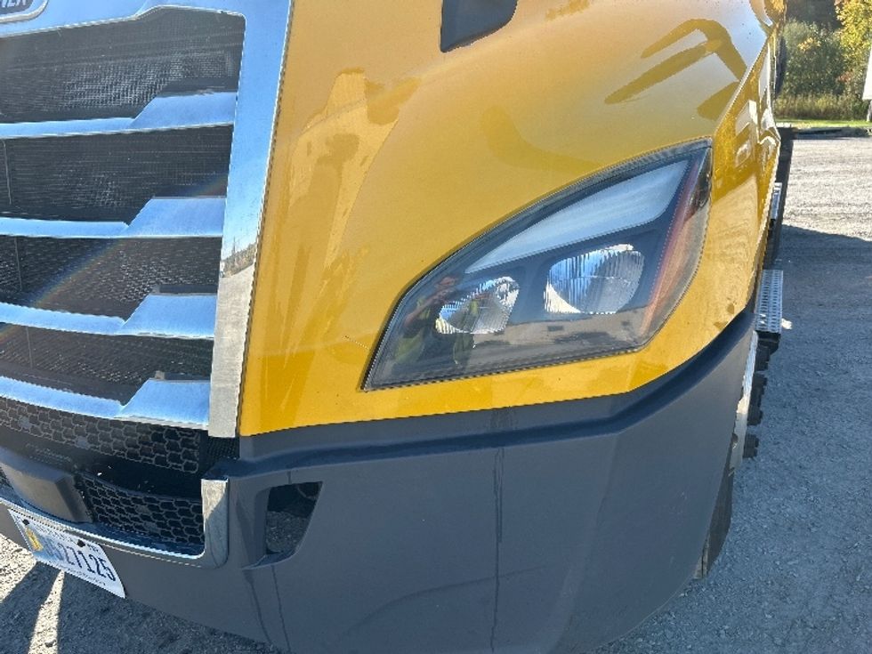 Day Cab Tractor-Heavy Duty Tractors-Freightliner-2019-T12664ST-Waterville-ME-552,991\n\t\tmiles-$ 28,000 - Image 19