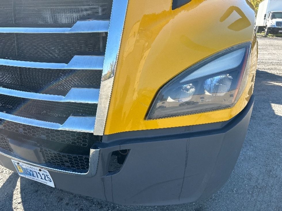 Day Cab Tractor-Heavy Duty Tractors-Freightliner-2019-T12664ST-Waterville-ME-552,991\n\t\tmiles-$ 28,000 - Image 20