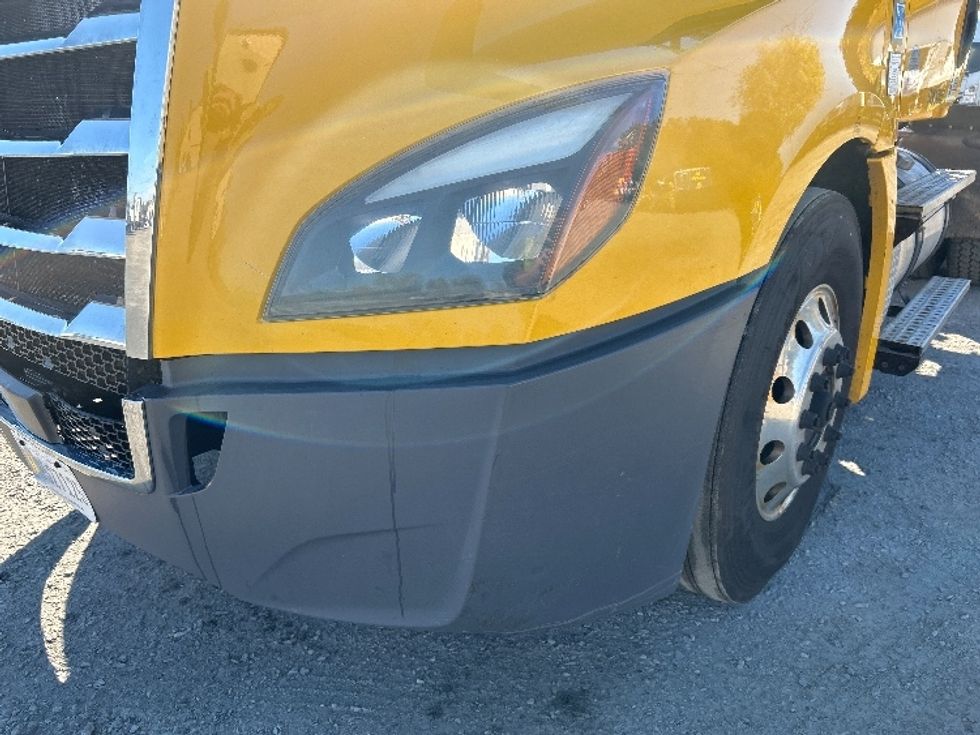 Day Cab Tractor-Heavy Duty Tractors-Freightliner-2019-T12664ST-Waterville-ME-552,991\n\t\tmiles-$ 28,000 - Image 21