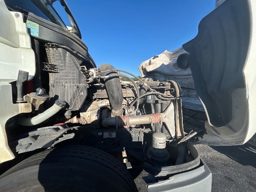 Day Cab Tractor-Heavy Duty Tractors-Freightliner-2019-T12664ST-West Columbia-SC-346,092\n\t\tmiles-$ 48,000 - Image 15