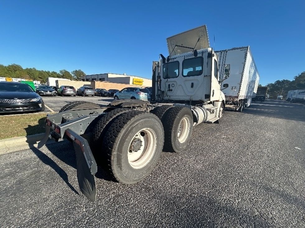 Day Cab Tractor-Heavy Duty Tractors-Freightliner-2019-T12664ST-West Columbia-SC-346,092\n\t\tmiles-$ 48,000 - Image 7