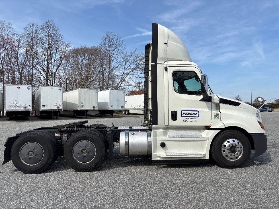 Day Cab Tractor-Heavy Duty Tractors-Freightliner-2019-T12664ST-West Columbia-SC-538,511\n\t\tmiles-$ 39,000 - Image 8