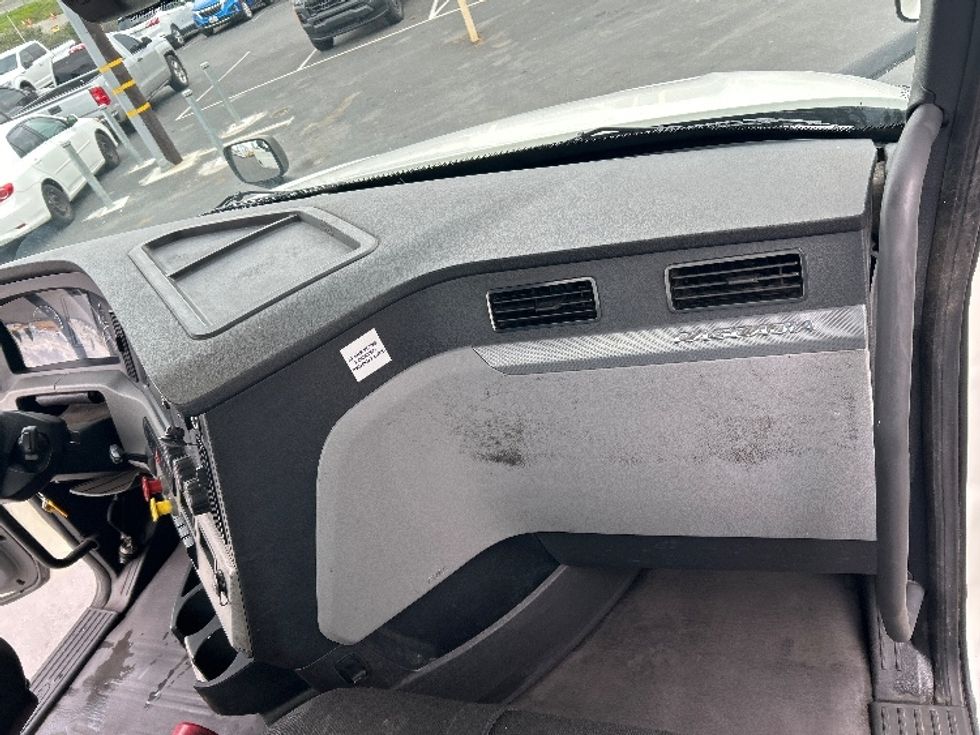 Day Cab Tractor-Heavy Duty Tractors-Freightliner-2019-T12664ST-West Sacramento-CA-544,260\n\t\tmiles-$ 36,500 - Image 13