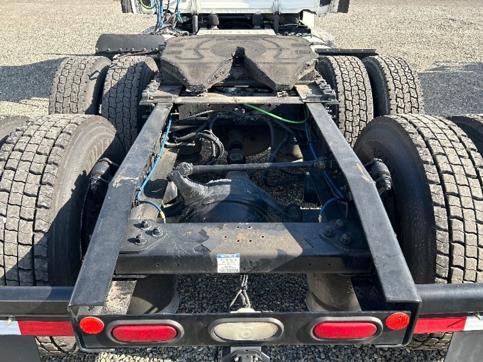 Day Cab Tractor-Heavy Duty Tractors-Freightliner-2019-T12664ST-West Sacramento-CA-565,820\n\t\tmiles-$ 34,750 - Image 6