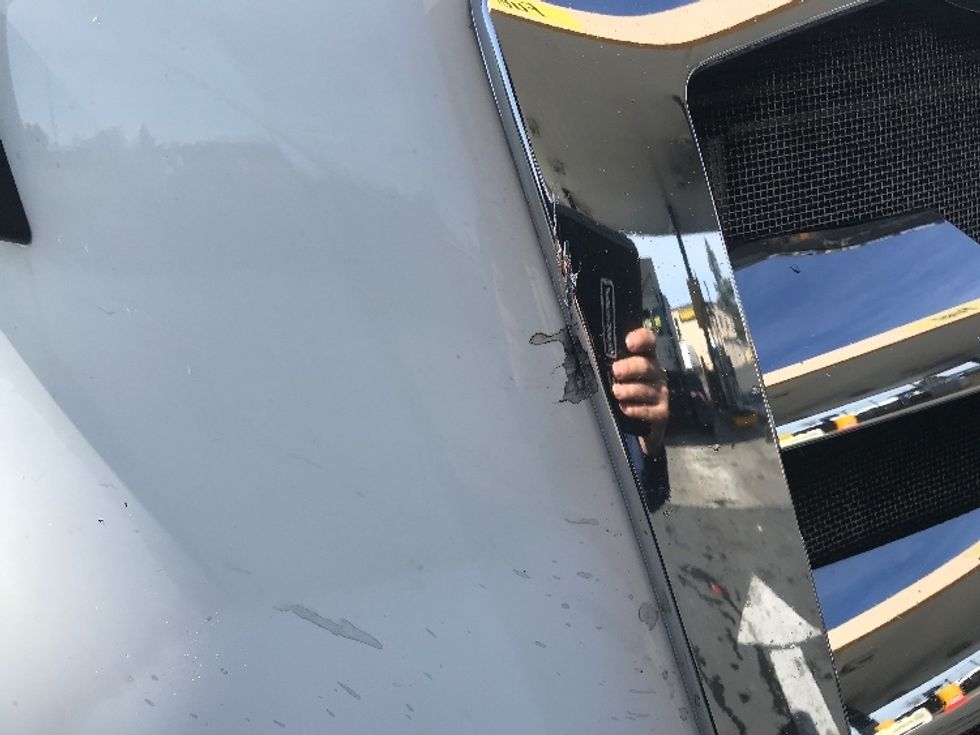 Day Cab Tractor-Heavy Duty Tractors-Freightliner-2019-T12664ST-West Sacramento-CA-714,830\n\t\tmiles-$ 22,250 - Image 19