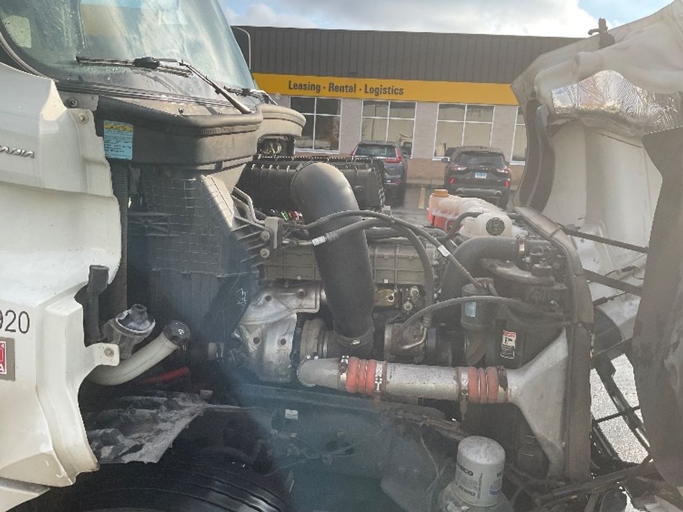 Day Cab Tractor-Heavy Duty Tractors-Freightliner-2019-T12664ST-Westfield-MA-571,507\n\t\tmiles-$ 35,500 - Image 15