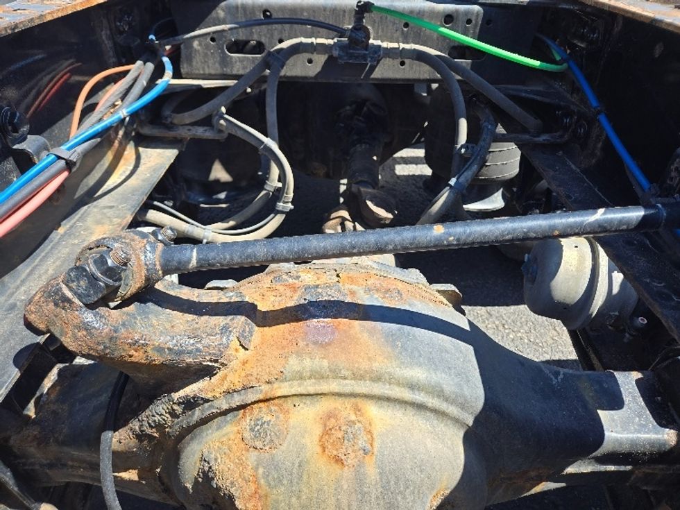 Day Cab Tractor-Heavy Duty Tractors-Freightliner-2019-T12664ST-White Deer-PA-728,564\n\t\tmiles-$ 26,750 - Image 6