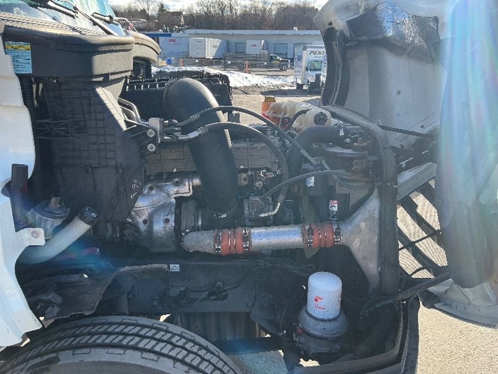 Day Cab Tractor-Heavy Duty Tractors-Freightliner-2019-T12664ST-Wilkes Barre-PA-288,758\n\t\tmiles-$ 46,500 - Image 15