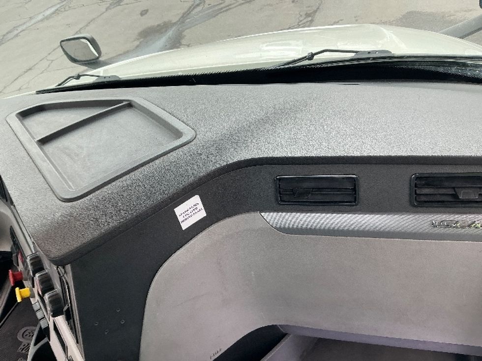 Day Cab Tractor-Heavy Duty Tractors-Freightliner-2019-T12664ST-Wilkes Barre-PA-364,857\n\t\tmiles-$ 41,000 - Image 13