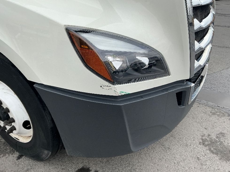 Day Cab Tractor-Heavy Duty Tractors-Freightliner-2019-T12664ST-Wilkes Barre-PA-364,857\n\t\tmiles-$ 41,000 - Image 18