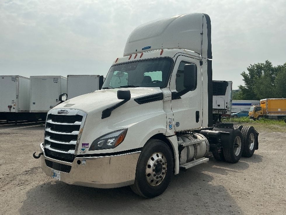 Day Cab Tractor-Heavy Duty Tractors-Freightliner-2019-T12664ST-Wilkes Barre-PA-645,764\n\t\tmiles-$ 13,500 - Image 3