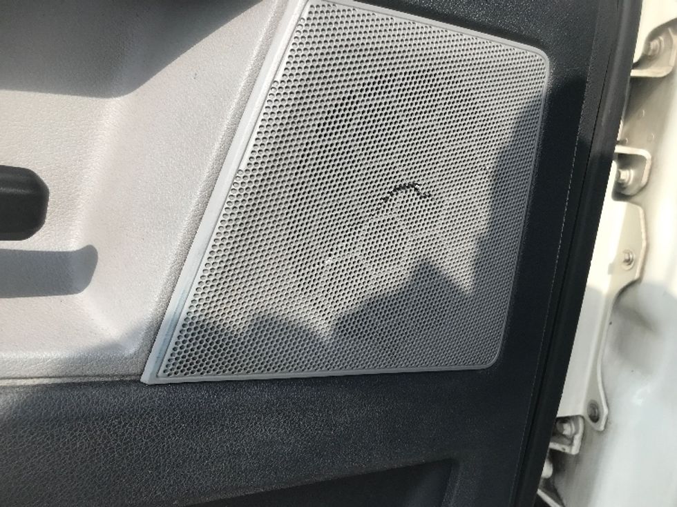 Day Cab Tractor-Heavy Duty Tractors-Freightliner-2019-T12664ST-York-PA-287,249\n\t\tmiles-$ 50,750 - Image 17