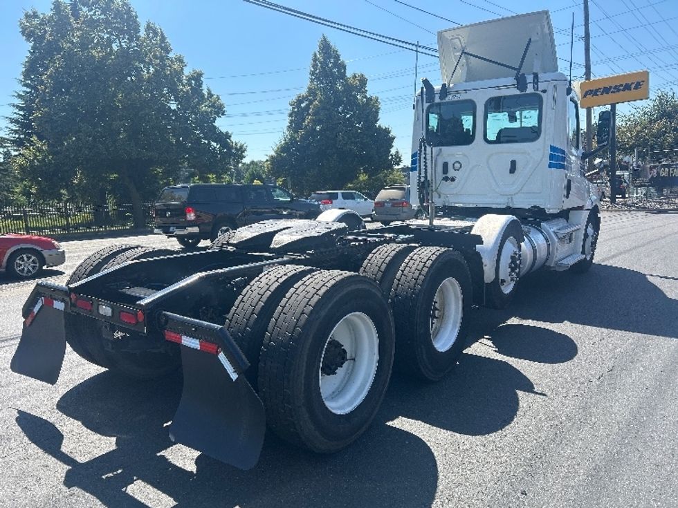 Day Cab Tractor-Heavy Duty Tractors-Freightliner-2019-T12684ST-Portland-OR-129,369\n\t\tmiles-$ 80,000 - Image 7