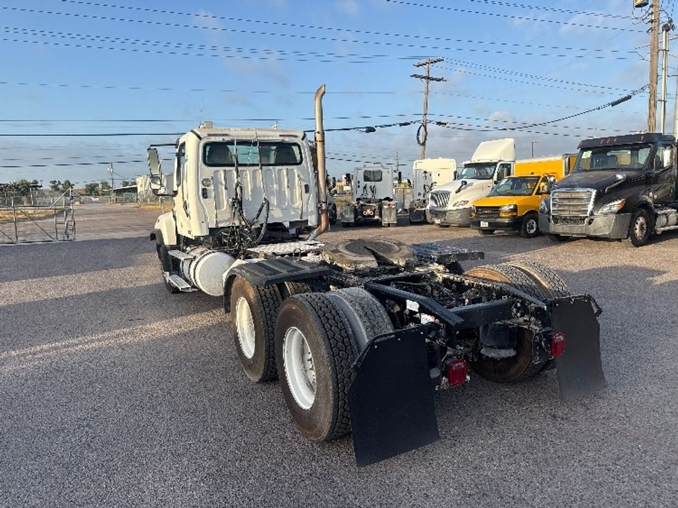 Day Cab Tractor-Heavy Duty Tractors-Freightliner-2020-114SD-Dallas-TX-250,800\n\t\tmiles-$ 62,250 - Image 5