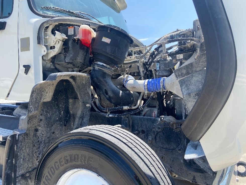 Day Cab Tractor-Heavy Duty Tractors-Freightliner-2020-114SD-San Antonio-TX-273,613\n\t\tmiles-$ 55,500 - Image 15