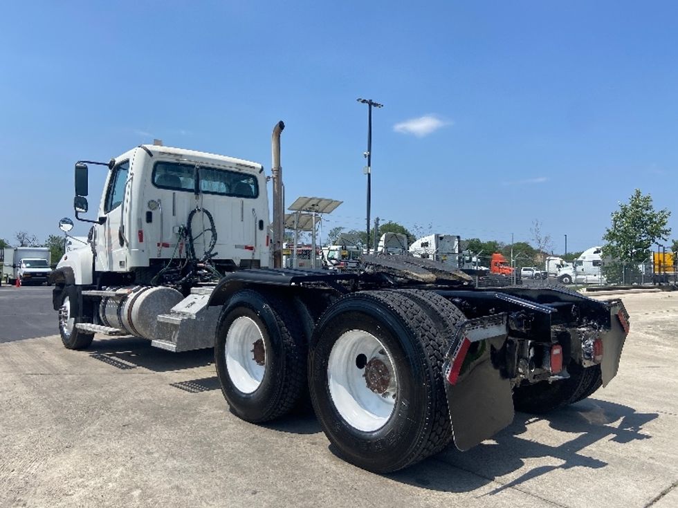 Day Cab Tractor-Heavy Duty Tractors-Freightliner-2020-114SD-San Antonio-TX-273,613\n\t\tmiles-$ 55,500 - Image 5