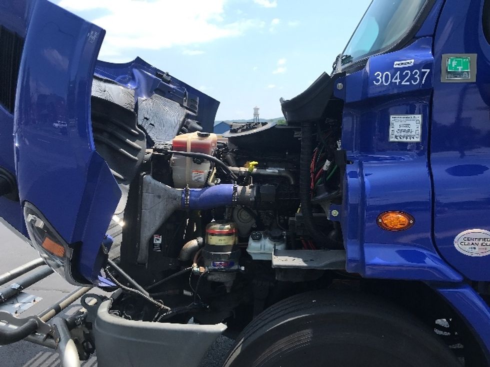 Day Cab Tractor-Heavy Duty Tractors-Freightliner-2020-Cascadia 11342ST-Allentown-PA-230,454\n\t\tmiles-$ 40,250 - Image 16