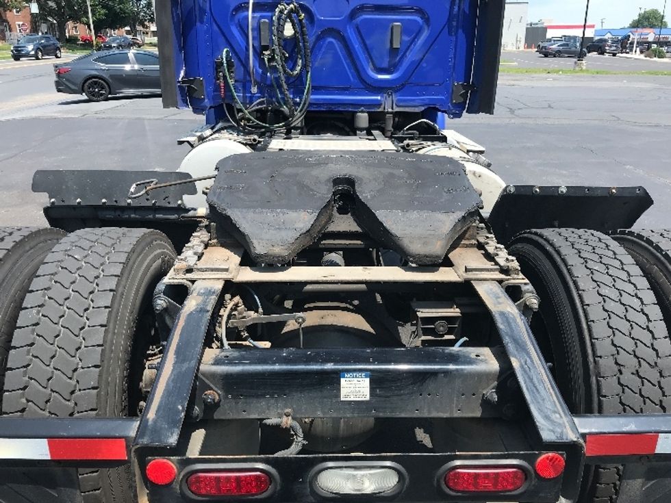 Day Cab Tractor-Heavy Duty Tractors-Freightliner-2020-Cascadia 11342ST-Allentown-PA-230,454\n\t\tmiles-$ 40,250 - Image 6