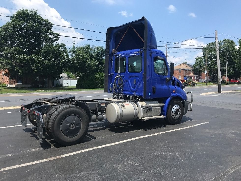 Day Cab Tractor-Heavy Duty Tractors-Freightliner-2020-Cascadia 11342ST-Allentown-PA-230,454\n\t\tmiles-$ 40,250 - Image 7