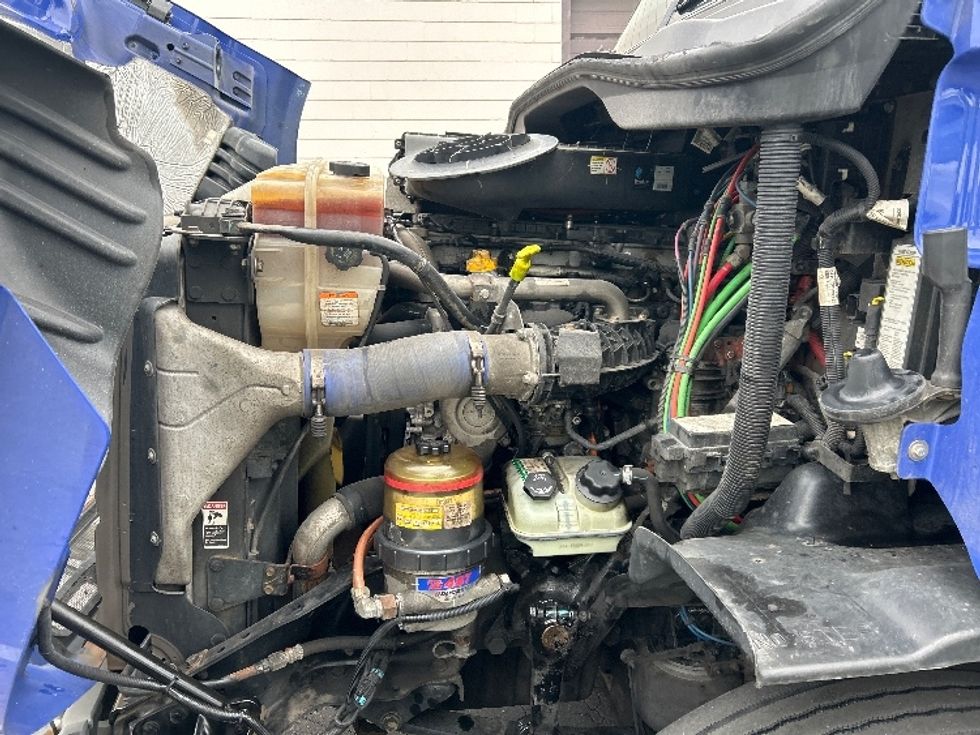 Day Cab Tractor-Heavy Duty Tractors-Freightliner-2020-Cascadia 11342ST-Allentown-PA-318,944\n\t\tmiles-$ 36,250 - Image 16