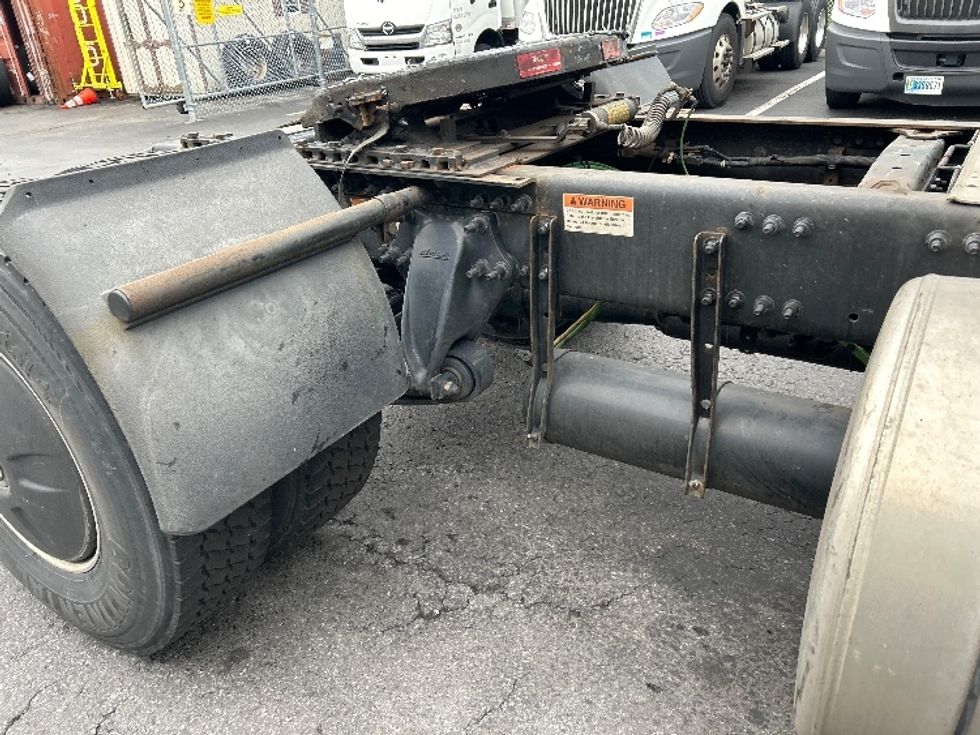 Day Cab Tractor-Heavy Duty Tractors-Freightliner-2020-Cascadia 11342ST-Allentown-PA-318,944\n\t\tmiles-$ 36,250 - Image 18