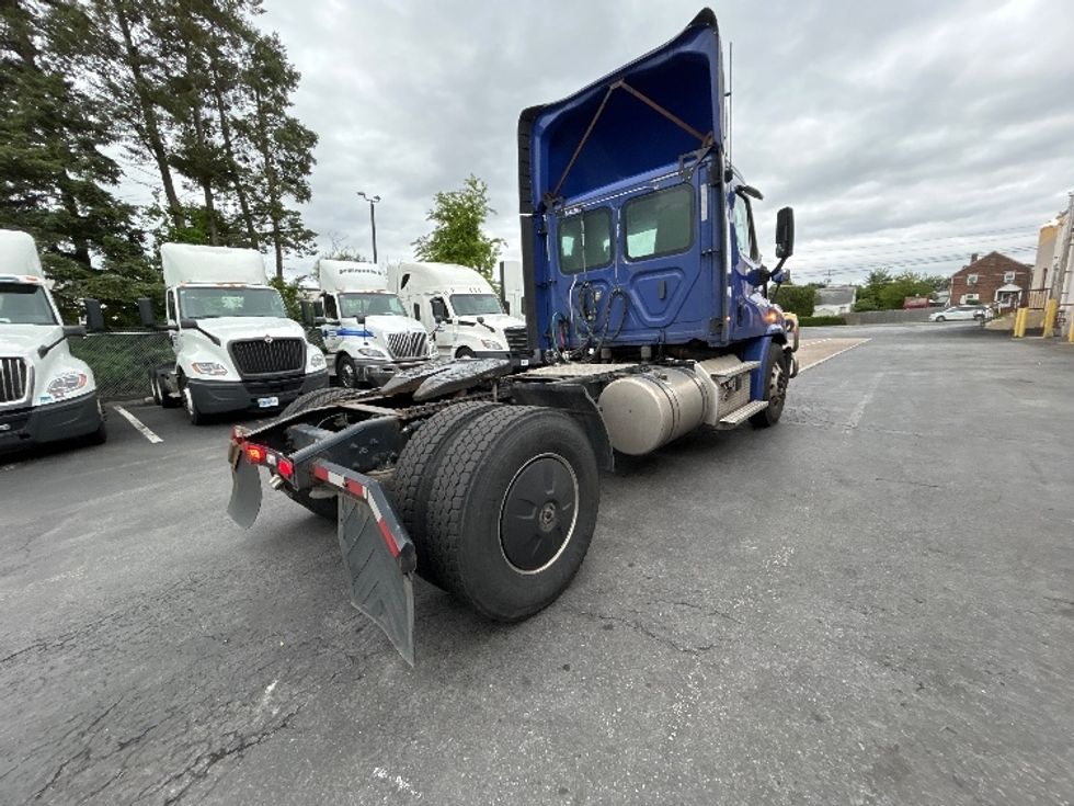 Day Cab Tractor-Heavy Duty Tractors-Freightliner-2020-Cascadia 11342ST-Allentown-PA-318,944\n\t\tmiles-$ 36,250 - Image 7