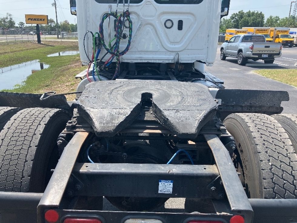 Day Cab Tractor-Heavy Duty Tractors-Freightliner-2020-Cascadia 11342ST-Apopka-FL-415,758\n\t\tmiles-$ 37,500 - Image 6