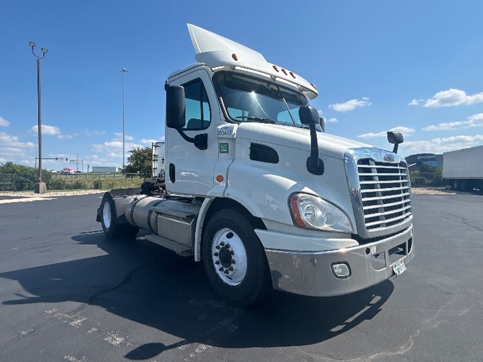 Day Cab Tractor-Heavy Duty Tractors-Freightliner-2020-Cascadia 11342ST-Columbus-OH-222,875\n\t\tmiles-$ 42,000 - Image 1