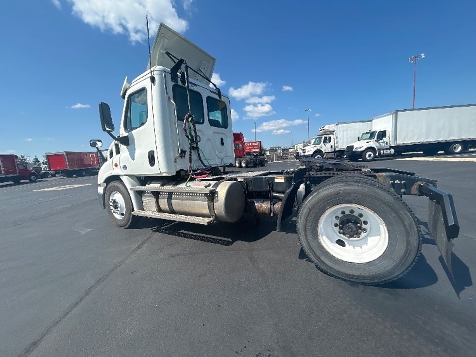 Day Cab Tractor-Heavy Duty Tractors-Freightliner-2020-Cascadia 11342ST-Columbus-OH-222,875\n\t\tmiles-$ 42,000 - Image 5