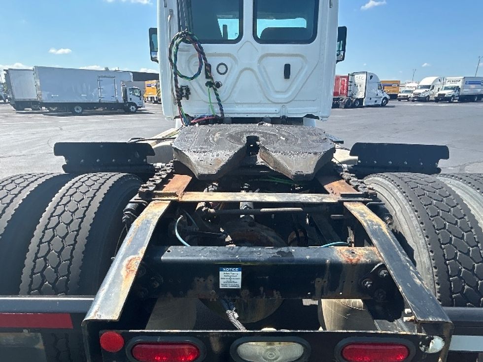 Day Cab Tractor-Heavy Duty Tractors-Freightliner-2020-Cascadia 11342ST-Columbus-OH-222,875\n\t\tmiles-$ 42,000 - Image 6