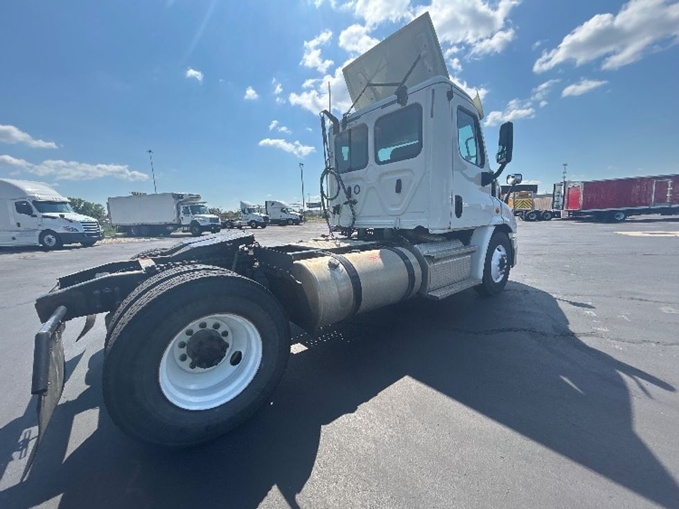 Day Cab Tractor-Heavy Duty Tractors-Freightliner-2020-Cascadia 11342ST-Columbus-OH-222,875\n\t\tmiles-$ 42,000 - Image 7