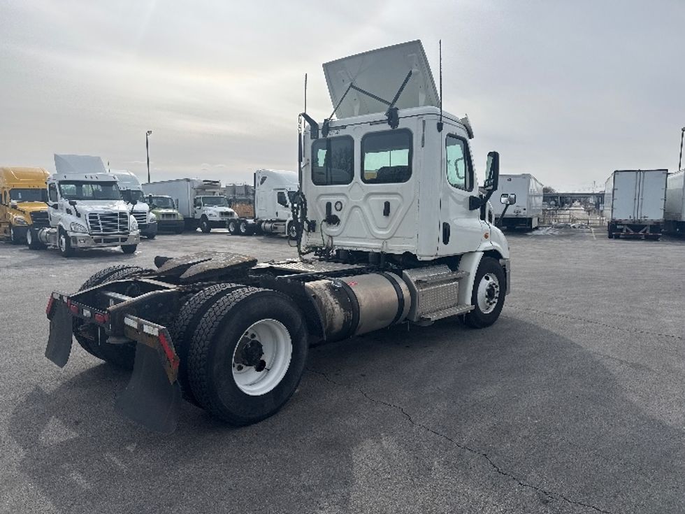 Day Cab Tractor-Heavy Duty Tractors-Freightliner-2020-Cascadia 11342ST-East Chicago-IN-225,667\n\t\tmiles-$ 36,000 - Image 7