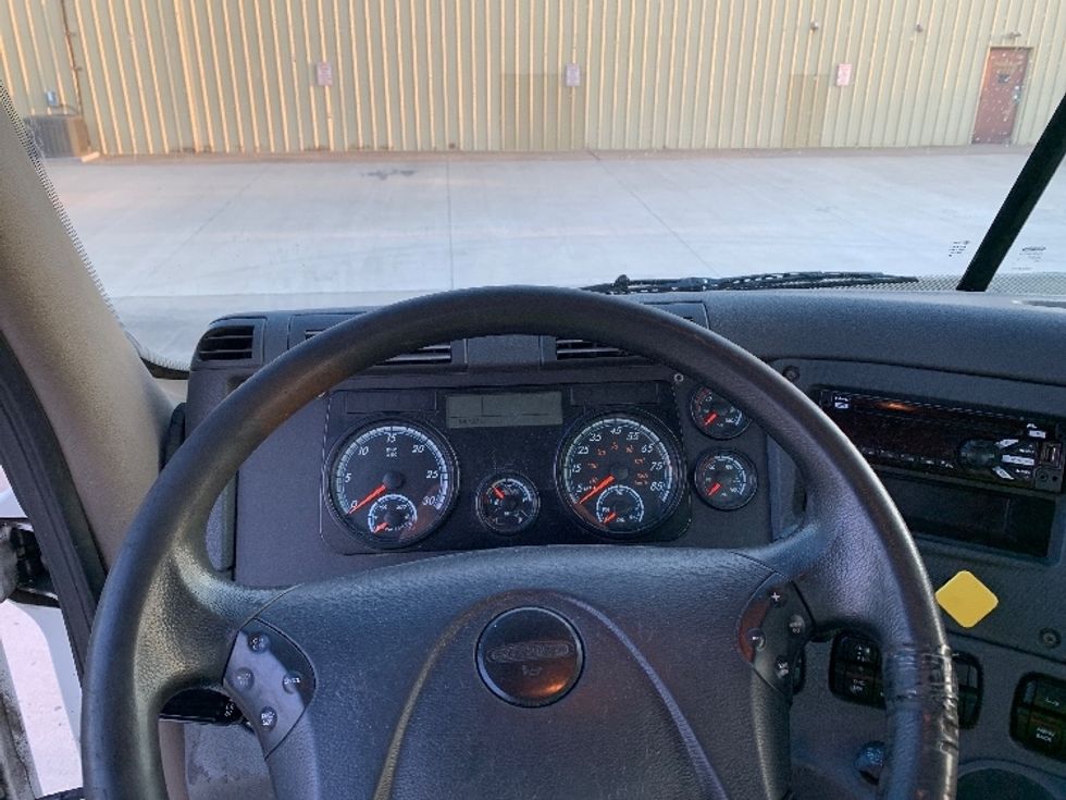 Day Cab Tractor-Heavy Duty Tractors-Freightliner-2020-Cascadia 11342ST-East Liberty-OH-103,945\n\t\tmiles-$ 35,750 - Image 11