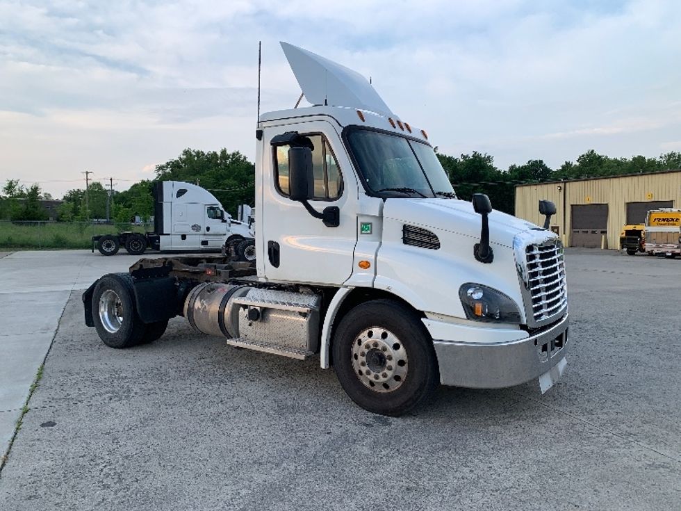 Day Cab Tractor-Heavy Duty Tractors-Freightliner-2020-Cascadia 11342ST-East Liberty-OH-93,392\n\t\tmiles-$ 44,750 - Image 1