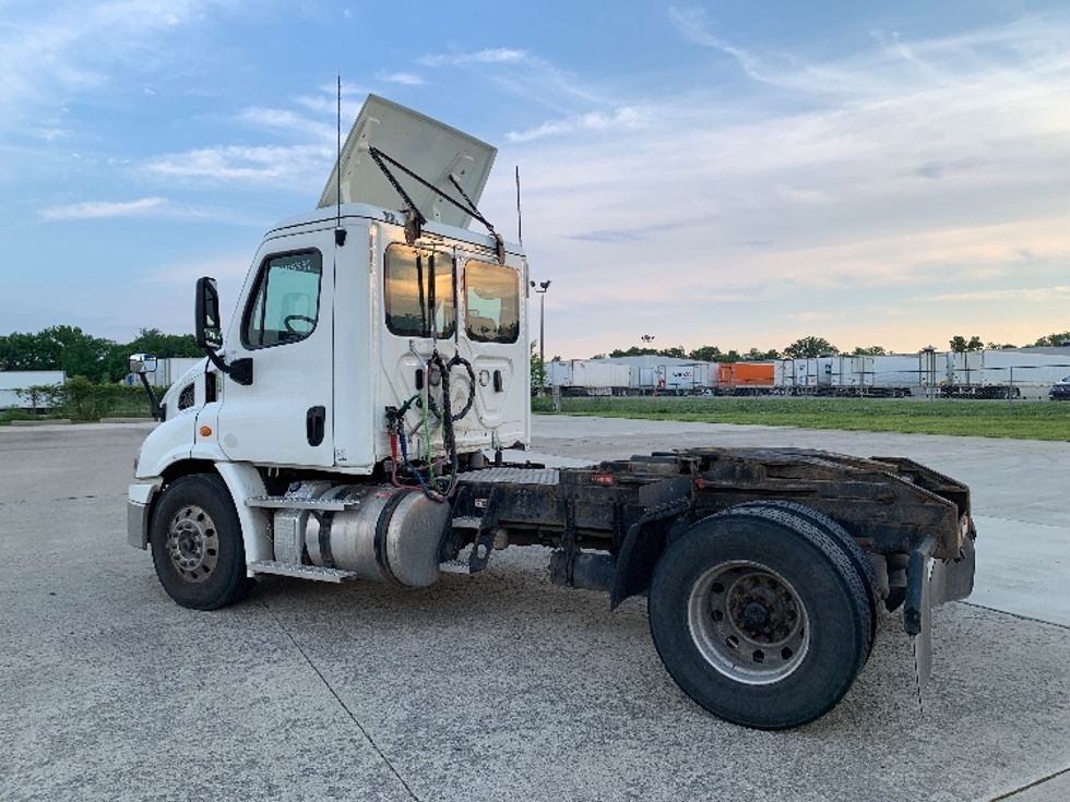 Day Cab Tractor-Heavy Duty Tractors-Freightliner-2020-Cascadia 11342ST-East Liberty-OH-93,392\n\t\tmiles-$ 44,750 - Image 5