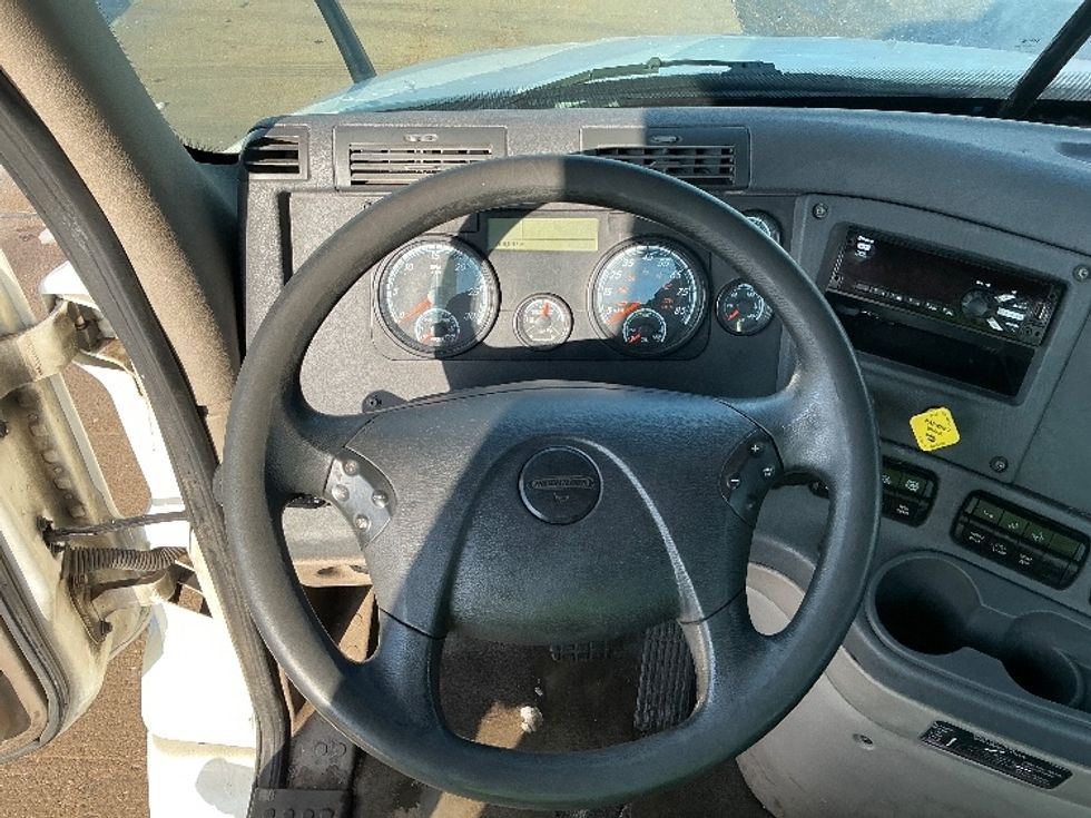 Day Cab Tractor-Heavy Duty Tractors-Freightliner-2020-Cascadia 11342ST-Elkhart-IN-269,996\n\t\tmiles-$ 35,000 - Image 11