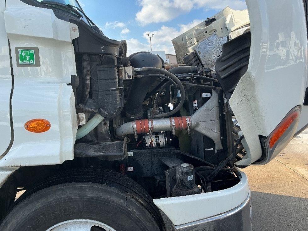 Day Cab Tractor-Heavy Duty Tractors-Freightliner-2020-Cascadia 11342ST-Elkhart-IN-269,996\n\t\tmiles-$ 35,000 - Image 15